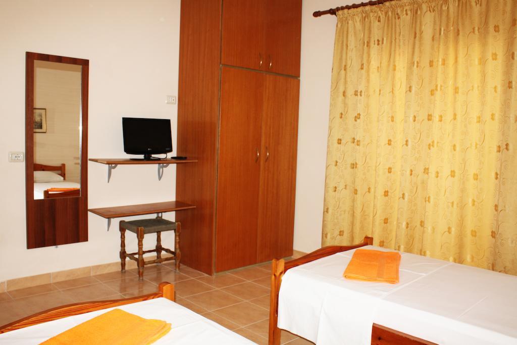 Marku Palace Ksamil Zimmer foto